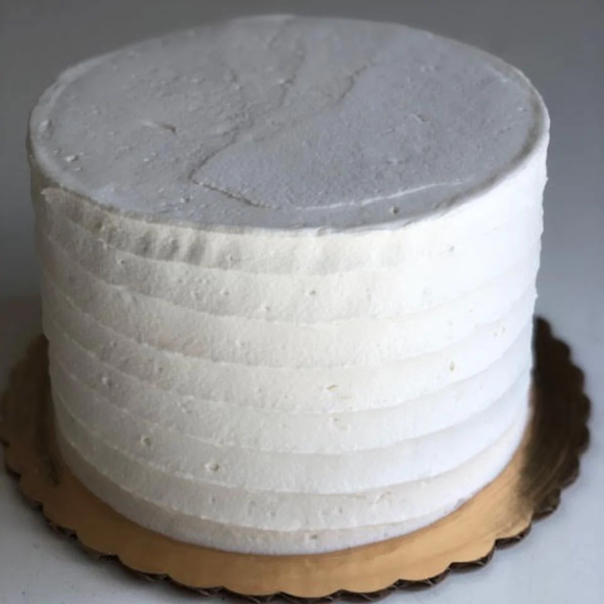 The Gwendolyn Cake: Chocolate Cake with Vanilla Buttercream Exterior, Chocolate Buttercream Interior